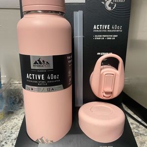 Hydrapeak “Active” NEW 40 oz. Insulated BPA Free insulated water bottle